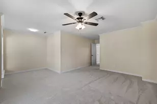 1400 Oak Hollow Dr, Dickinson, TX 77539 - Photo 36