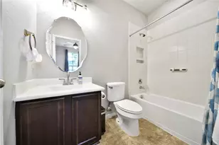 911 River Crossing Dr, Conroe, TX 77384 - Photo 24