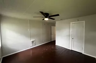 1805 E North St, Victoria, TX 77901 - Photo 10