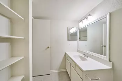 5917 Fairdale Lane #10, Houston, TX 77057 - Photo 32