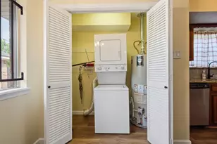 4910 Teton St, Houston, TX 77033 - Photo 24