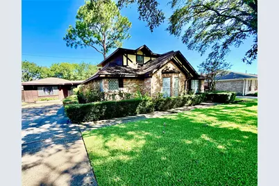 13014 N Venice Lane, Stafford, TX 77477 - Photo 1