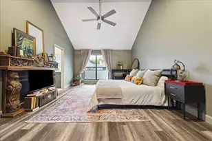 727 Bunker Hill Rd, Houston, TX 77024 - Photo 22