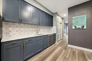 727 Bunker Hill Rd, Houston, TX 77024 - Photo 10