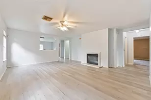 3107 Maryfield Ln, Pearland, TX 77581 - Photo 6