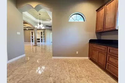 6030 Queens Court, Orange, TX 77630 - Photo 8