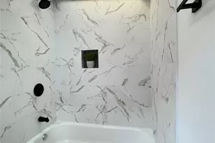 1031 15th St, Dickinson, TX 77539 - Photo 20