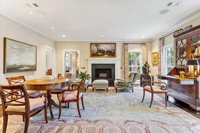 28 E Broad Oaks Drive, Houston, TX 77056 - Photo 2