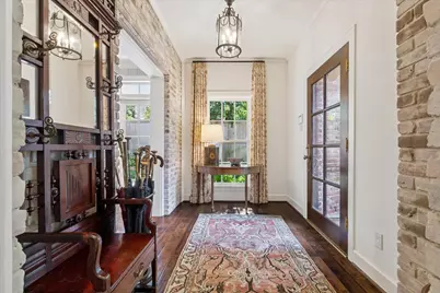 28 E Broad Oaks Drive, Houston, TX 77056 - Photo 8