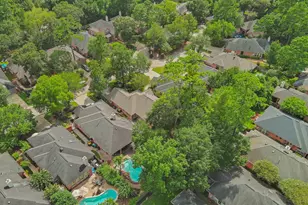58 W Sienna Pl, The Woodlands, TX 77382 - Photo 26