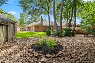 58 W Sienna Pl, The Woodlands, TX 77382 - Photo 18