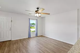 13026 N Green Wing Cir, Willis, TX 77318 - Photo 4