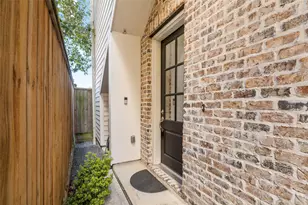 6018 Maxie St, Houston, TX 77007 - Photo 2