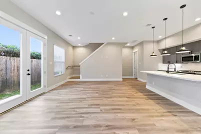 5214 Pinemont Creek Lane, Houston, TX 77018 - Photo 8