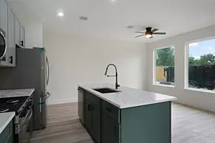 1313 Knight Sret St, Houston, TX 77022 - Photo 4