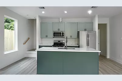 1313 Knight Sret Street #2, Houston, TX 77022 - Photo 2