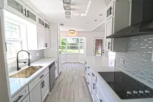 9211 Blankenship Dr, Houston, TX 77080 - Photo 8