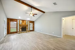 1407 Quail Hollow, Sealy, TX 77474 - Photo 2