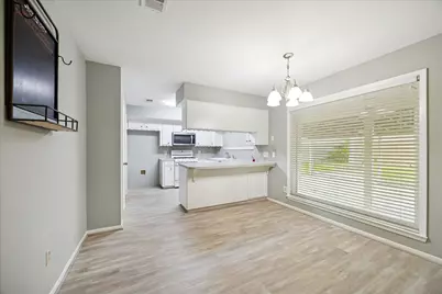 1407 Quail Hollow, Sealy, TX 77474 - Photo 6