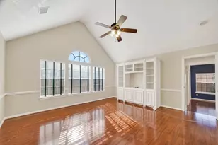 3910 S Beechwood Ct, Houston, TX 77059 - Photo 34