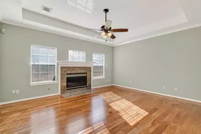 3910 S Beechwood Court, Houston, TX 77059 - Photo 14