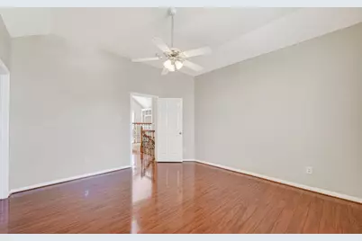 3910 S Beechwood Court, Houston, TX 77059 - Photo 38