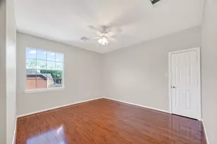 3910 S Beechwood Ct, Houston, TX 77059 - Photo 42