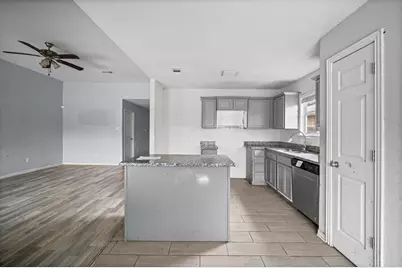 907 Marigold Road, Baytown, TX 77521 - Photo 16