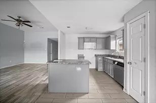 907 Marigold Rd, Baytown, TX 77521 - Photo 16