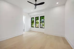 616 Ridge St, Houston, TX 77009 - Photo 38