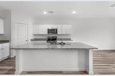 3118 Tanzanite Chase Drive, Angleton, TX 77515 - Photo 4