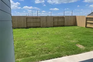 3118 Tanzanite Chase Dr, Angleton, TX 77515 - Photo 16