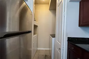 7575 Kirby Dr, Houston, TX 77030 - Photo 8