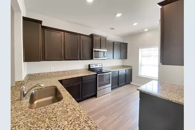 10607 Lost Maples Drive, Cleveland, TX 77328 - Photo 8