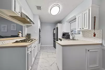 14303 Duncannon Drive, Houston, TX 77015 - Photo 12