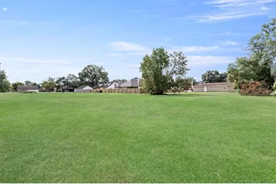 1608 27th Street, Nederland, TX 77627 - Photo 2
