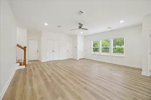 901 E 37th St, Houston, TX 77022 - Photo 4