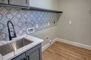 925 Buffalo Trail, Angleton, TX 77515 - Photo 44