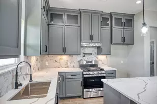 925 Buffalo Trail, Angleton, TX 77515 - Photo 22