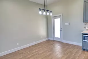 925 Buffalo Trail, Angleton, TX 77515 - Photo 18