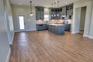 925 Buffalo Trail, Angleton, TX 77515 - Photo 12