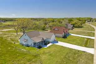 925 Buffalo Trail, Angleton, TX 77515 - Photo 48