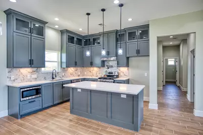 925 Buffalo Trail, Angleton, TX 77515 - Photo 20