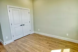 925 Buffalo Trail, Angleton, TX 77515 - Photo 36