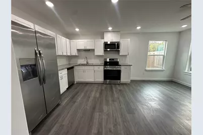 7804 Crestview Drive #B, Houston, TX 77028 - Photo 4