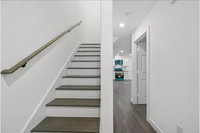 7804 Crestview Drive #B, Houston, TX 77028 - Photo 10