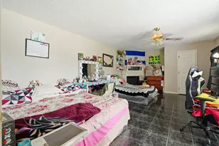 9235 Beaver Bend Ct, Houston, TX 77037 - Photo 4
