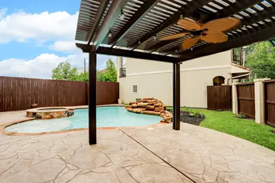5526 McCulloch Circle, Houston, TX 77056 - Photo 20