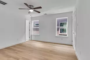 8409 Mahalia Unit A/B Dr, Houston, TX 77088 - Photo 18