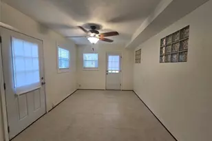 308 Mackeral St, Galveston, TX 77550 - Photo 12